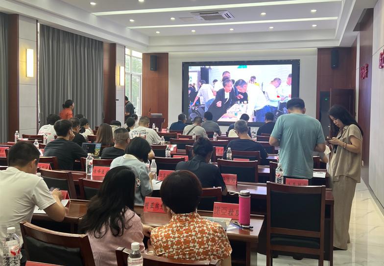 找人做网站手机空白页算钱吗